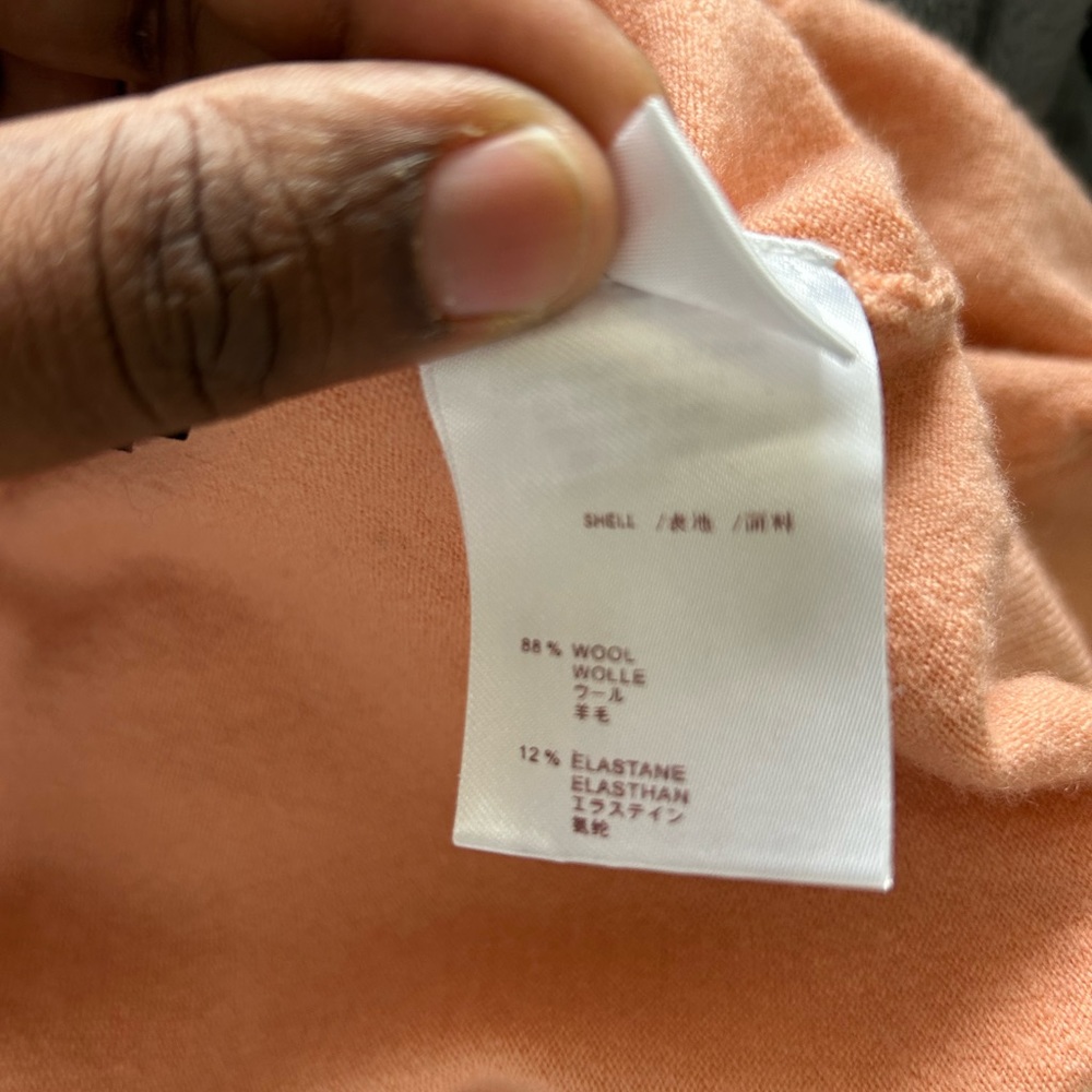 Louis Vuitton Soft Peach Short-Sleeve Crew Neck Sweater - Picture 10 of 11